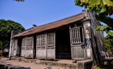 Giải mã bí ẩn bên trong ngôi nhà Bá Kiến 100 tuổi ở làng Vũ Đại