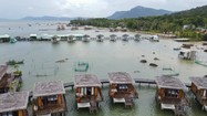 Cận cảnh loạt bungalow xây dựng trái phép trên biển ở Phú Quốc