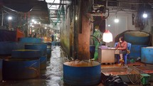 Cảnh tượng chưa từng có tại chợ cá Yên Sở dịp Tết 