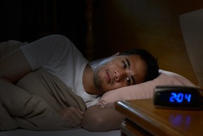 Nam giới có 2 biểu hiện này khi ngủ chắc chắn thận hư
