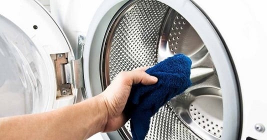 Vệ sinh máy giặt chỉ với 3 bước cực đơn giản mà không cần tháo lồng