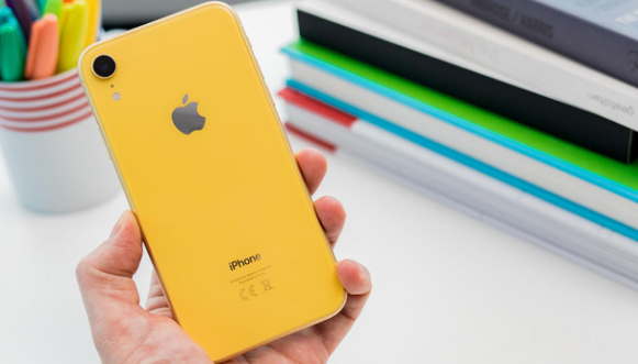 Top iPhone giá rẻ đáng mua nhất lịch sử Apple vẫn được iOS 15 hỗ trợ