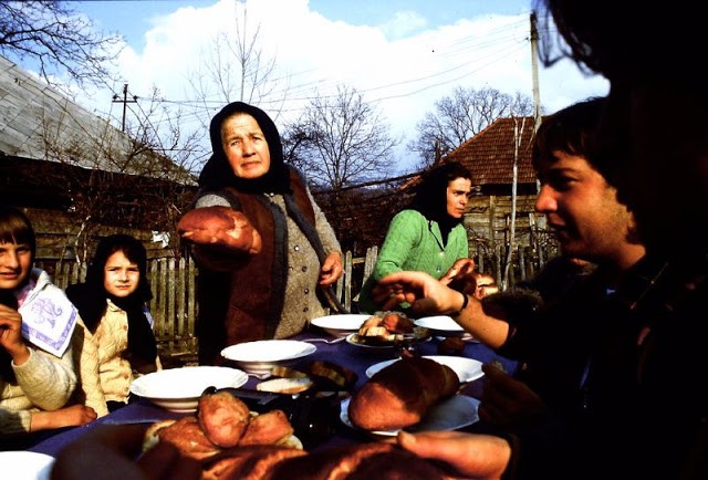 Kham pha cuoc song binh di o Romania thap nien 1980