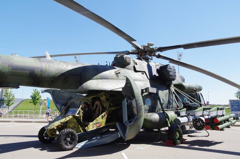 Nga can man nang cap tiep Mi-8, bien thanh truc thang dac nhiem-Hinh-2