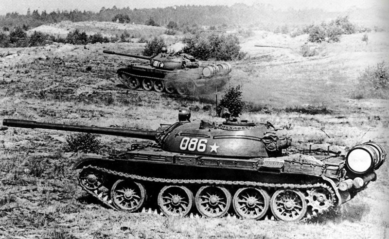 Day la cach huyen thoai xe tang T-54 duoc ra doi-Hinh-17