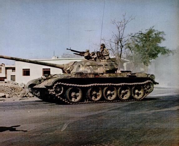 Day la cach huyen thoai xe tang T-54 duoc ra doi-Hinh-8