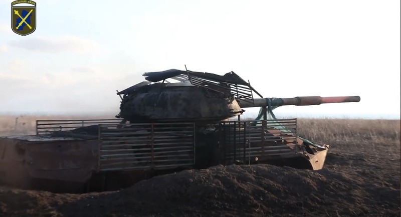Ukraine thu nghiem Javelin ban xe tang T-64 va ket qua gay soc-Hinh-12