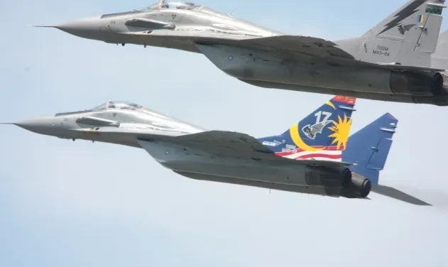 Tai sao Malaysia lan loi sang tan Trung Dong de mua may bay cu?-Hinh-8