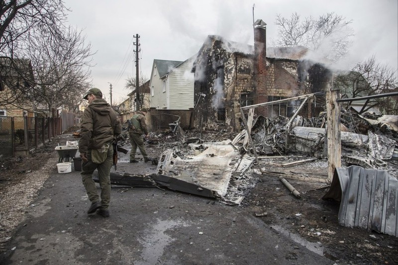 Dieu gi se xay ra neu xe tang T-14 Armata xuat tran o Ukraine?