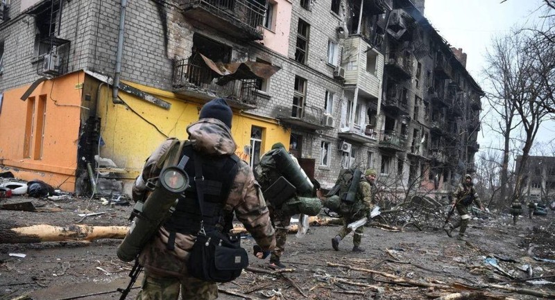 Chien truong Donbass ac liet, mot tieu doan tinh nhue cua Ukraine dau hang-Hinh-11