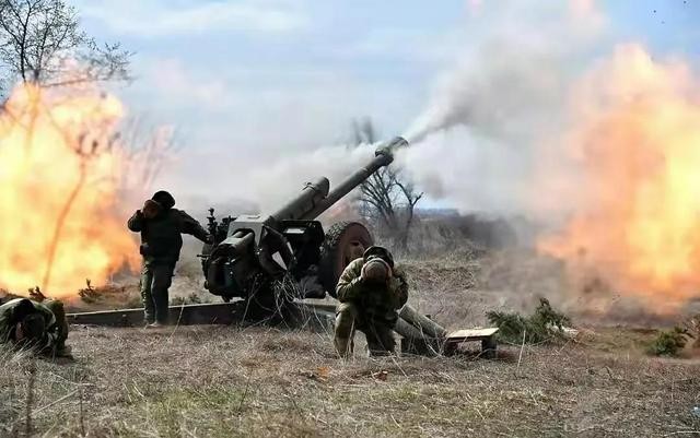 Tran chien Donbass, 100.000 binh si Ukraine lieu co du?-Hinh-3