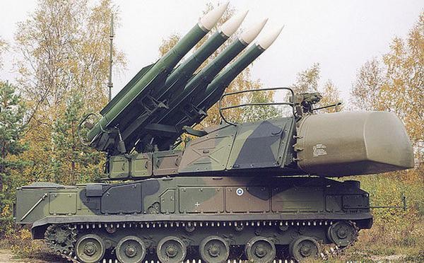 Buk-M1 cua Ukraine khong khoa duoc may bay Su-35S cua Nga va cai ket