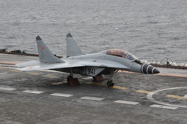 Tai sao Hai quan Nga bo Su-33 va dung MiG-29K de thay the?-Hinh-10