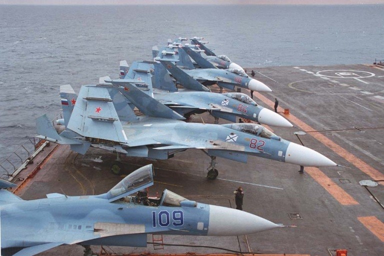 Tai sao Hai quan Nga bo Su-33 va dung MiG-29K de thay the?-Hinh-5