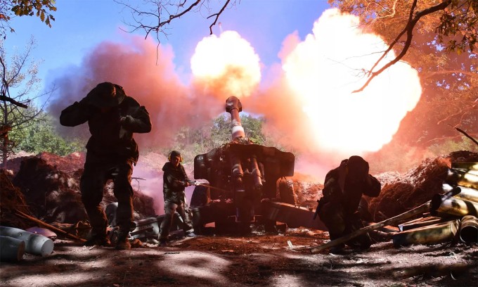 Tinh bao Ukraine: Phao binh Nga o Donbass ban nhieu nhung toan truot?-Hinh-14