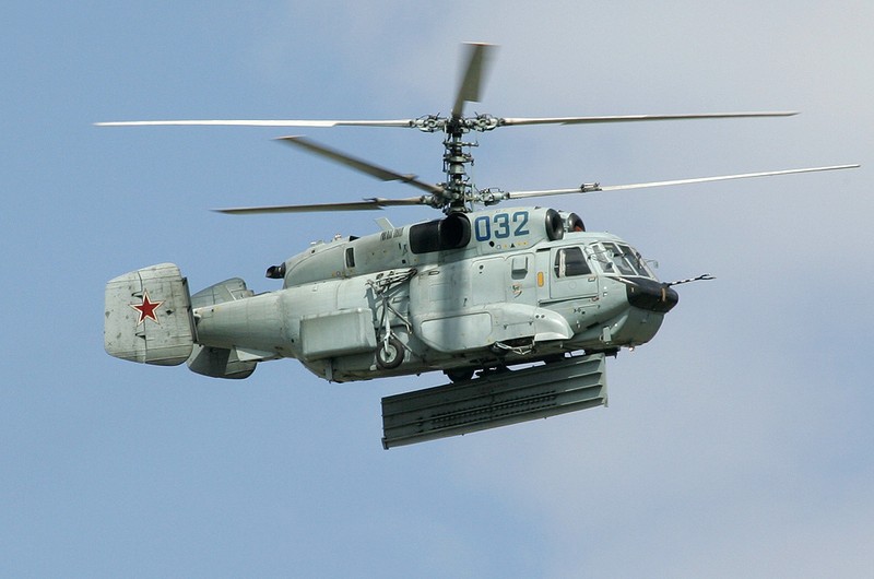 Tau do bo truc thang Trung Quoc trang bi “radar bay” Ka-31 cua Nga-Hinh-4