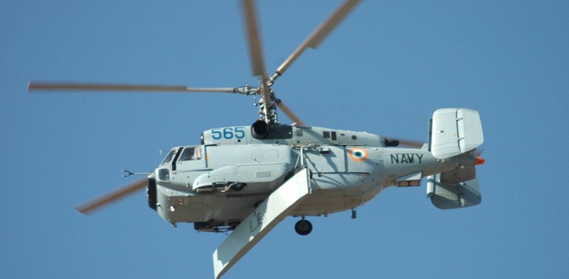 Tau do bo truc thang Trung Quoc trang bi “radar bay” Ka-31 cua Nga-Hinh-8