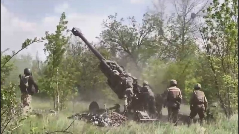 Khong quan Nga pha huy 16 khau phao M777 cua Ukraine mot ngay-Hinh-10