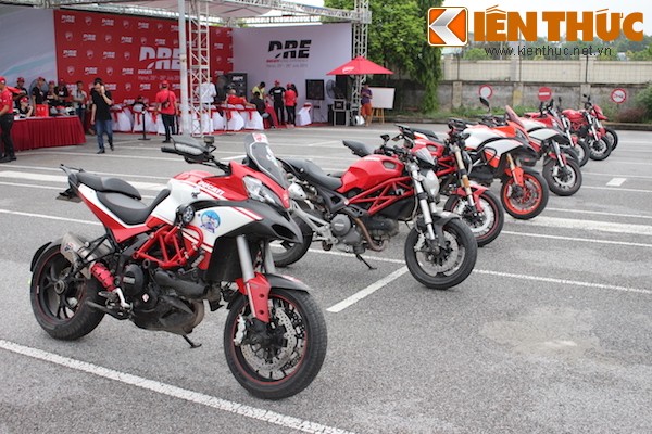 Hoc ky nang lai PKL an toan cung Ducati Riding Experience-Hinh-3