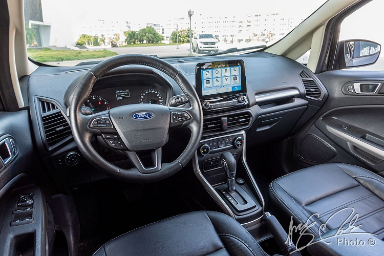 Vua ra mat, Ford EcoSport 2020 da giam ca chuc trieu dong-Hinh-3