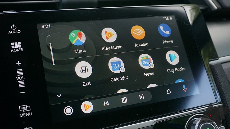 Apple CarPlay va Android Auto co thuc su can thiet tren oto?