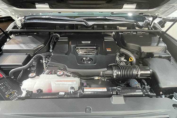 Can canh LX 500d may dau cua “chuyen co mat dat” Lexus LX 2022-Hinh-12
