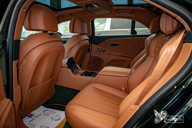 Can canh Bentley Flying Spur Black Edition hon 20 ty tai Ha Noi-Hinh-4