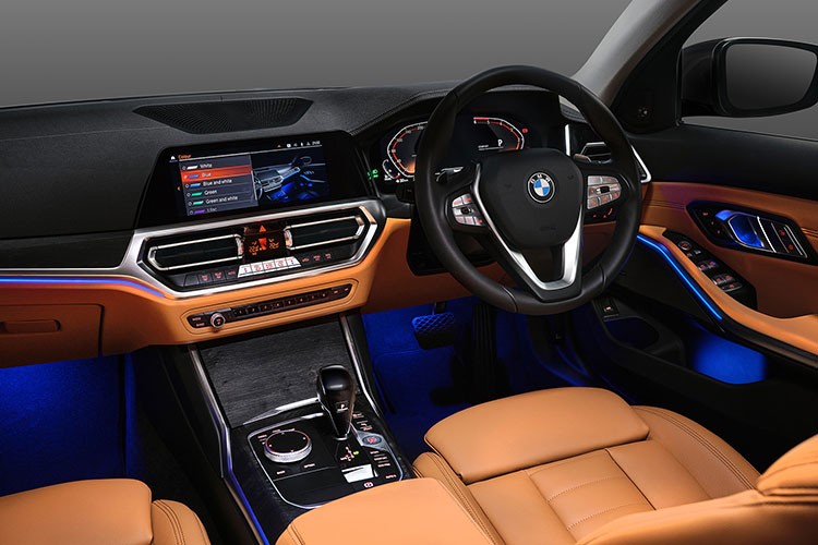 BMW 3 Series Gran Limousine trang bi sang chanh, hon 1,6 ty dong-Hinh-4