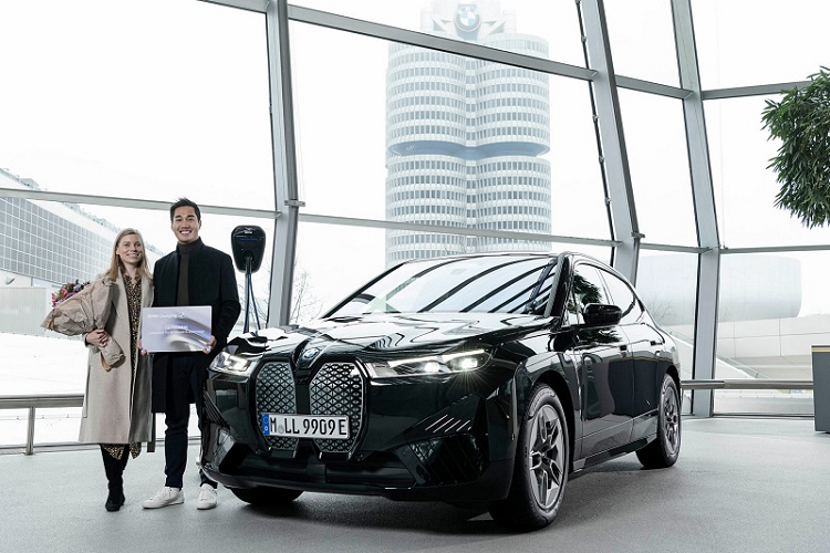 BMW ket thuc nam 2021 an tuong, doanh so vuot mat Mercedes-Benz-Hinh-5