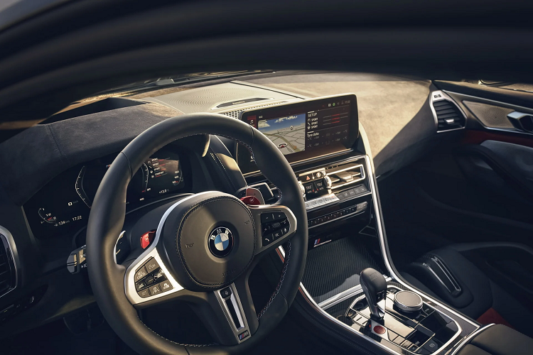 BMW ra mat 8-Series 2023 dac biet voi luoi tan nhiet phat sang-Hinh-4