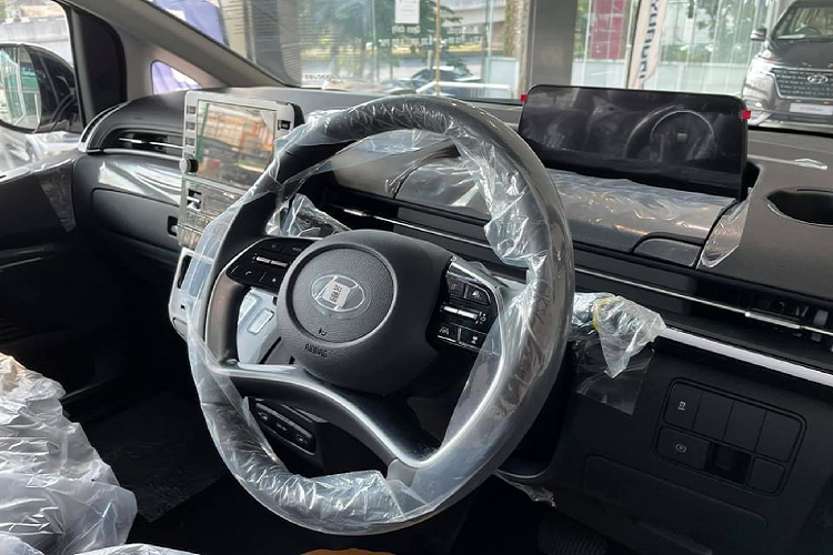 Xe cho tien Hyundai Staria 2022 bat ngo xuat hien tai Viet Nam-Hinh-3