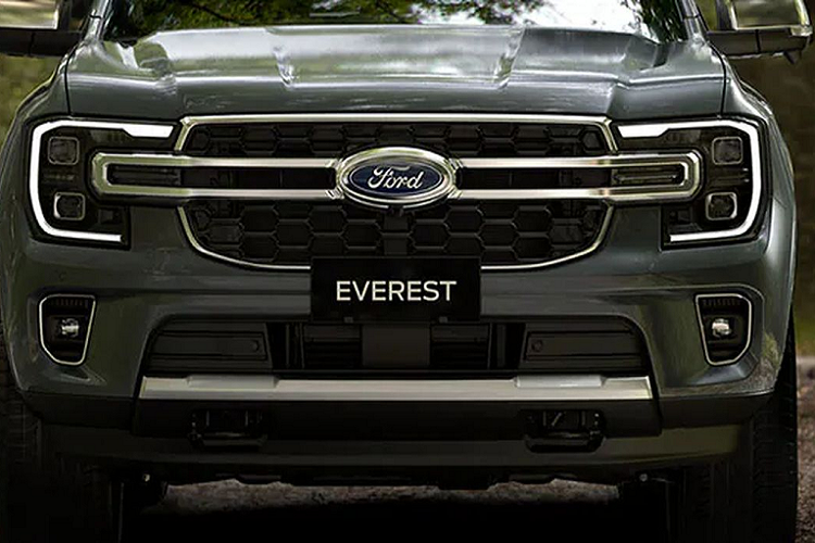 Ford Everest 2023 sap ban tai Viet Nam he lo trang bi 