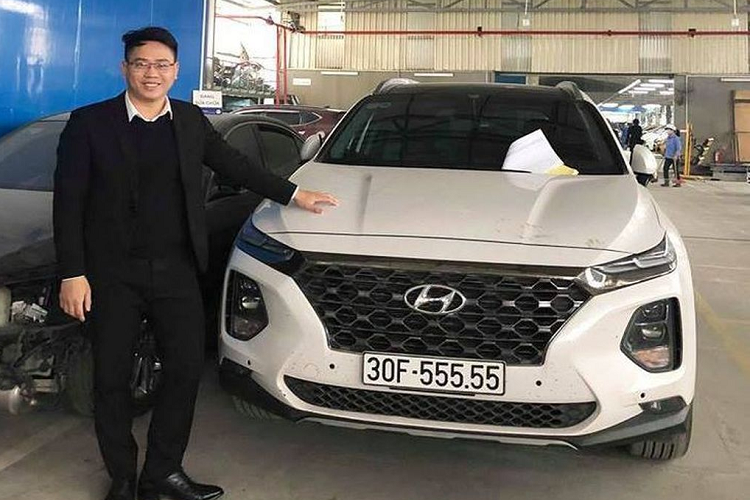 Day la nhung chiec xe SUV Hyundai SantaFe bien VIP nhat Viet Nam-Hinh-6