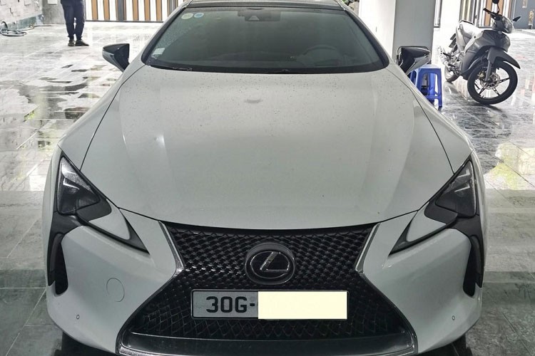 Can canh Lexus LC 500h doc nhat Viet Nam rao ban 6,99 ty dong-Hinh-11