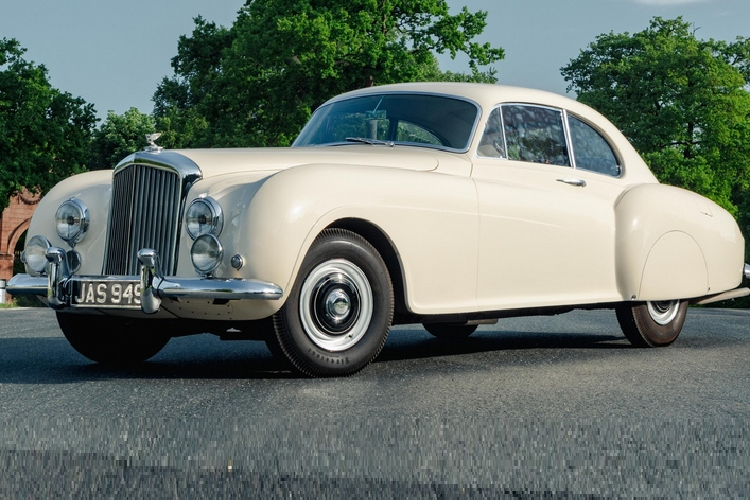 “Quy toc gia” Bentley R-Type Continental 70 tuoi la chiec xe dat do nhat-Hinh-4