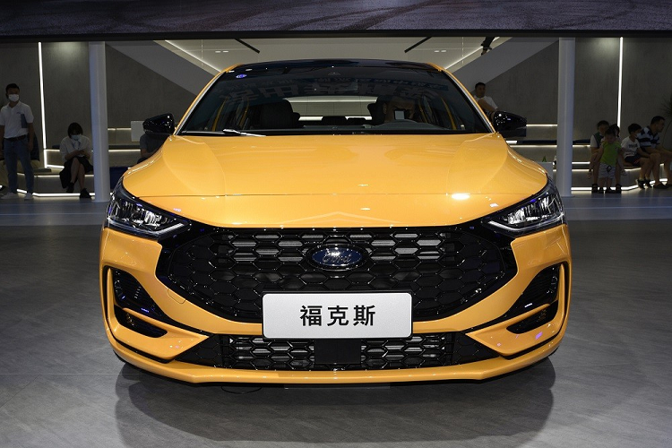 Ford Focus 2022 - xe gia dinh 
