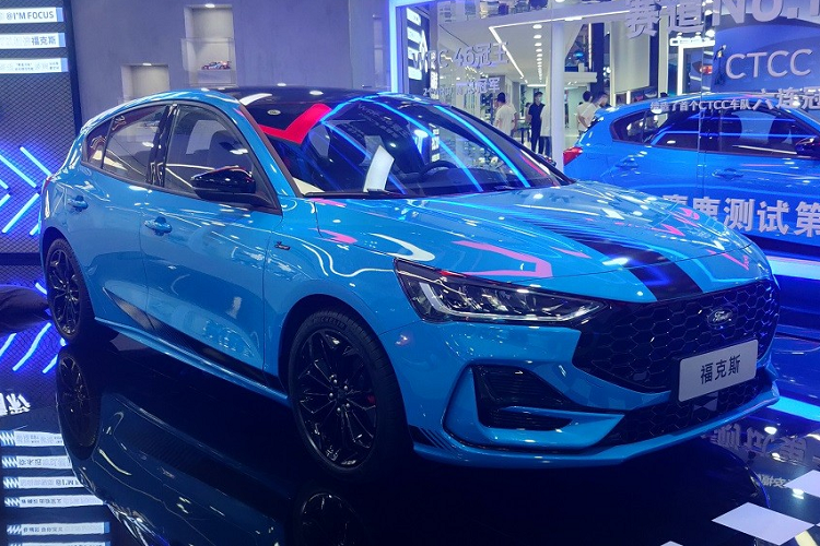 Ford Focus 2022 - xe gia dinh 
