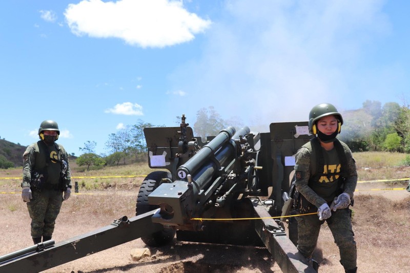 Muc kich nu phao binh Philippines na dan M101 co nong 105mm-Hinh-4