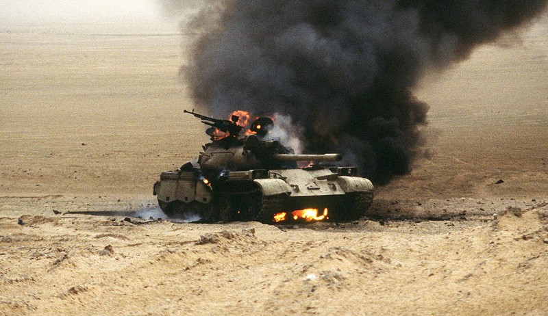 Tran danh “tu sat” cua T-72 Iraq khi doi dau voi M1A1 My-Hinh-11