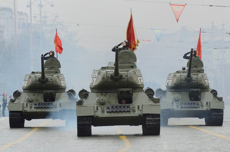 Chuyen la: My - Trung tung cung nhau hop tac san xuat xe tang-Hinh-14
