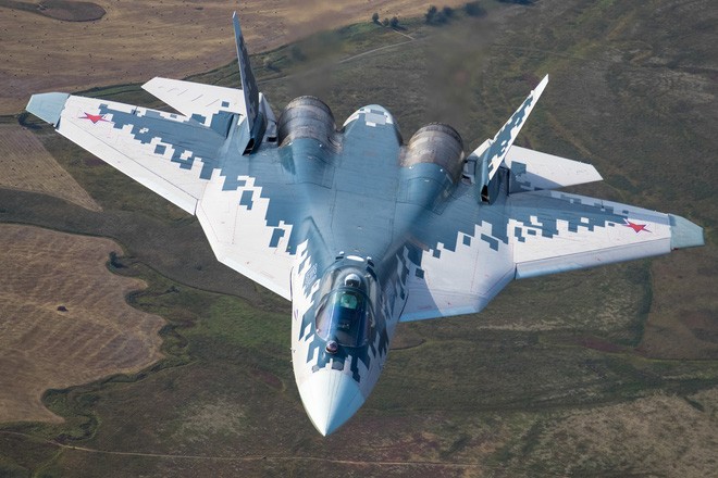 Tiem kich Su-27 cua Nga va Ukraine: Mot chiec may bay - hai so phan-Hinh-8
