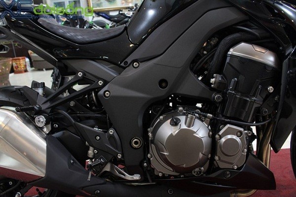 Kawasaki Z1000 2015 giá siêu rẻ tại Hà Nội