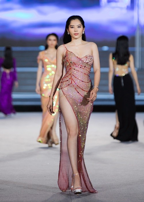 Nguoi dep cao 1m85 vao thang top 20 Miss World Vietnam 2022-Hinh-7