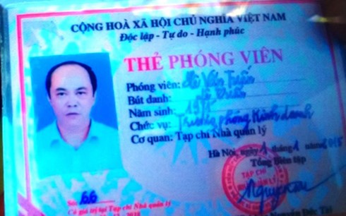 Nguoi dam vao cong UBND tinh Thanh Hoa la giam doc cong ty XD-Hinh-2