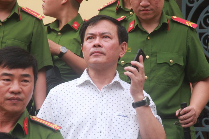 Da qua thoi han tai ngoai, khi nao Nguyen Huu Linh bi bat giam?