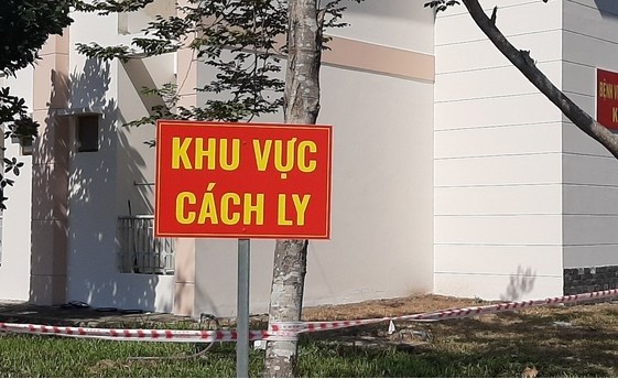 Khu trung tung doi giay, thuc don chon moi bua...cach ly dau bang Viet Nam?