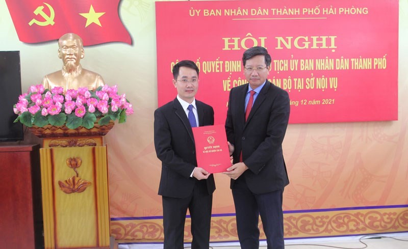 Ong Hoang Minh Cuong giu chuc Pho Chu tich UBND TP Hai Phong-Hinh-6