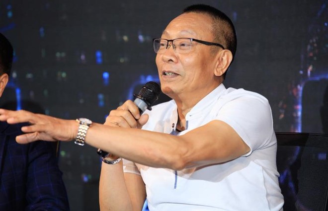 MC Lai Van Sam tiet lo thu nhap khung sau khi nghi huu