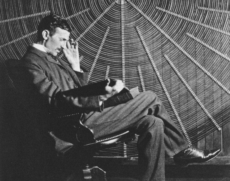 Nha khoa hoc Nikola Tesla: Say me nghien cuu, khong mang nu sac-Hinh-7