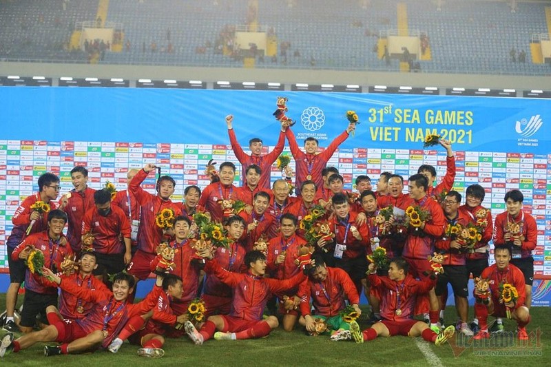 Vua gianh HCV SEA Games, U23 Viet Nam lap tuc len duong du giai chau A